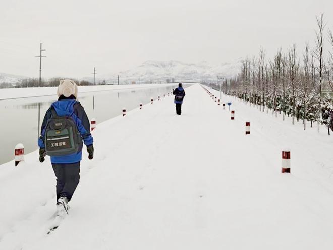 新春走基层丨守渠人24小时在岗,守护一泓清水永续北上 新闻 新春走基层丨守渠人24小时在岗,守护一泓清水永续北上 新闻