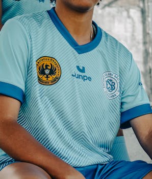 AI需求驱动 半导体上市公司2025年营收增长 新闻