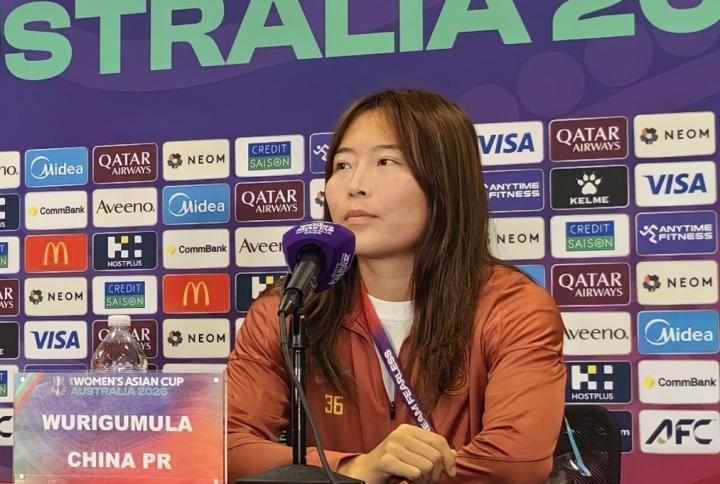 乌日古木拉赛前发声,专注朝鲜强敌;中国女足全力备战高质量对决。 体育新闻 乌日古木拉赛前发声,专注朝鲜强敌;中国女足全力备战高质量对决。 体育新闻