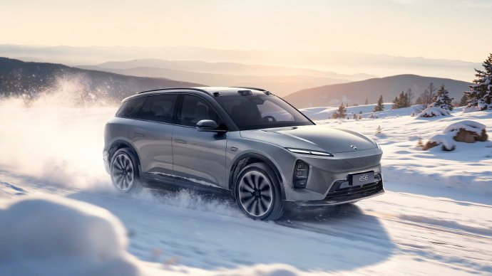  补能路径新篇章开启；蔚来李斌详解换电逻辑，比亚迪呼吁共进共赢。 汽车科技