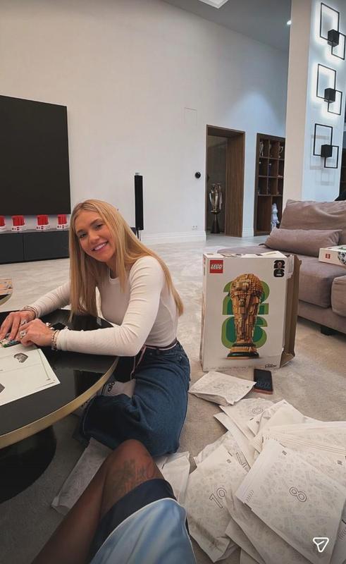  足球之外的浪漫，维尼修斯女友助力重现欧冠荣耀；乐高拼图寄托冠军梦想 体育新闻 足球之外的浪漫，维尼修斯女友助力重现欧冠荣耀；乐高拼图寄托冠军梦想 体育新闻