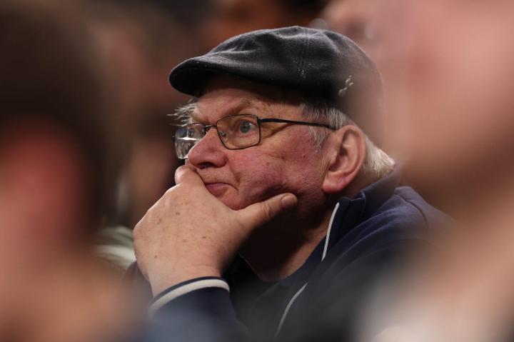 热刺主场惨败水晶宫,球迷心声如丧亲之痛。 体育新闻 热刺主场惨败水晶宫,球迷心声如丧亲之痛。 体育新闻