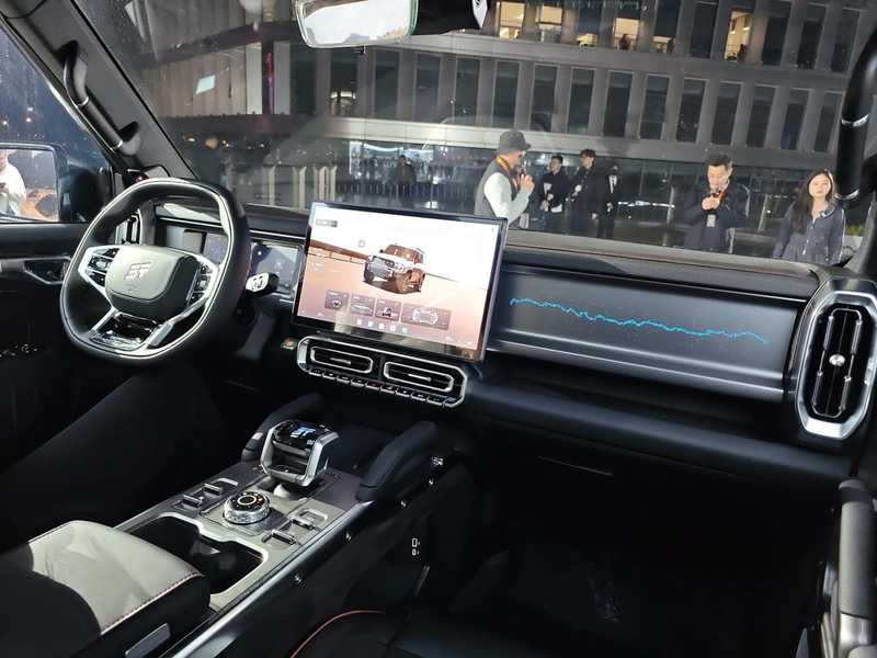 捷途方盒子家族马年新作,骏马版双车强势登场;限时焕新价显著亲民,个性化越野体验触手可及。 汽车科技