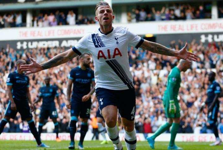  热刺旧将归来；阿尔德韦雷尔德以特邀嘉宾身份现身大球场；迎接马竞欧冠对决。 体育新闻 热刺旧将归来；阿尔德韦雷尔德以特邀嘉宾身份现身大球场；迎接马竞欧冠对决。 体育新闻