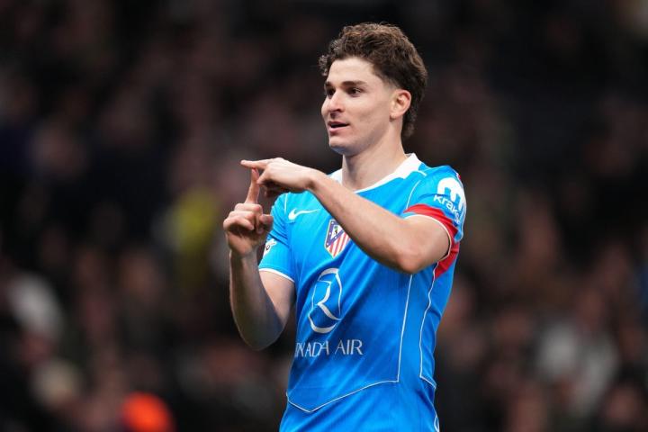  阿尔瓦雷斯赛后吐露心声：错失良机虽遗憾，马竞生活令人满足。 体育新闻 阿尔瓦雷斯赛后吐露心声：错失良机虽遗憾，马竞生活令人满足。 体育新闻