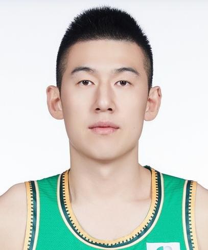  付豪赛后反思，第三节开局失准需深入剖析；北京队整体实力占据上风。 体育新闻