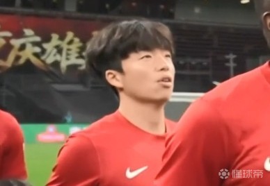  川渝德比激战龙兴；重庆铜梁龙憾平成都蓉城；李镇全直言球队年轻需成熟 体育新闻 川渝德比激战龙兴；重庆铜梁龙憾平成都蓉城；李镇全直言球队年轻需成熟 体育新闻