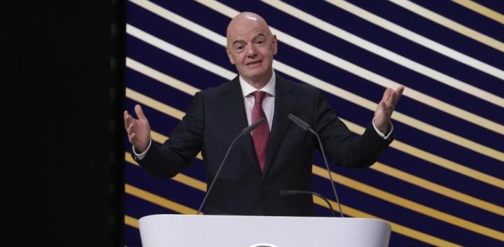 世界杯门票销售争议升级;欧洲协会联合行动;国际足联面临监管审查。 体育新闻