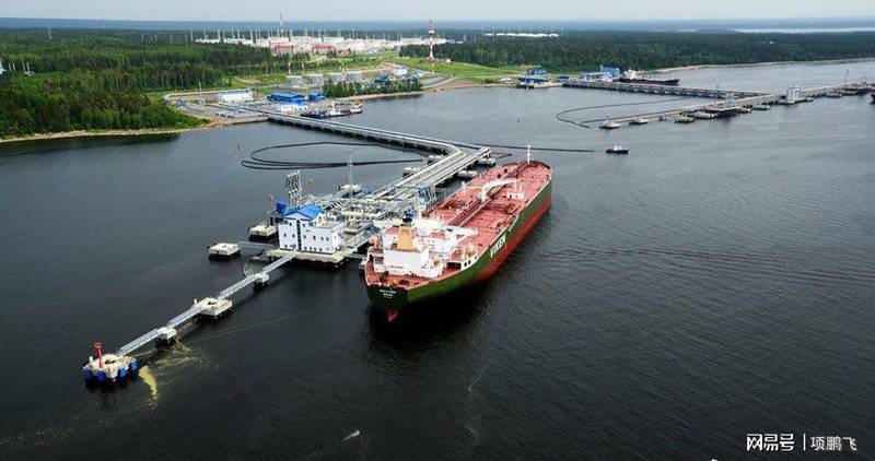 万架无人机突袭逻辑:波罗的海港口防御体系的崩溃路径 新闻