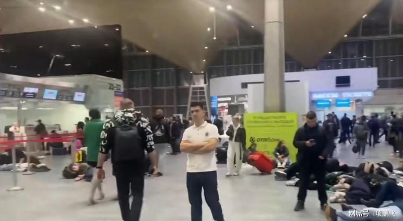 万架无人机突袭逻辑:波罗的海港口防御体系的崩溃路径 新闻