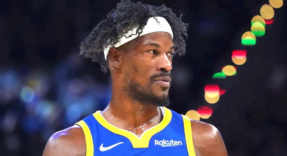  【情感共鸣】致那个曾经照亮无数人的三分雨：我们终将告别的勇士时代 体育新闻