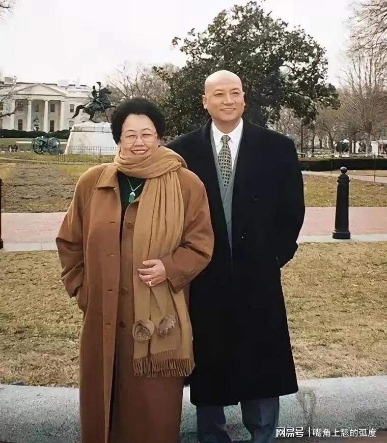  紫檀女王陈丽华：一个时代的匠心与商业哲学 新闻