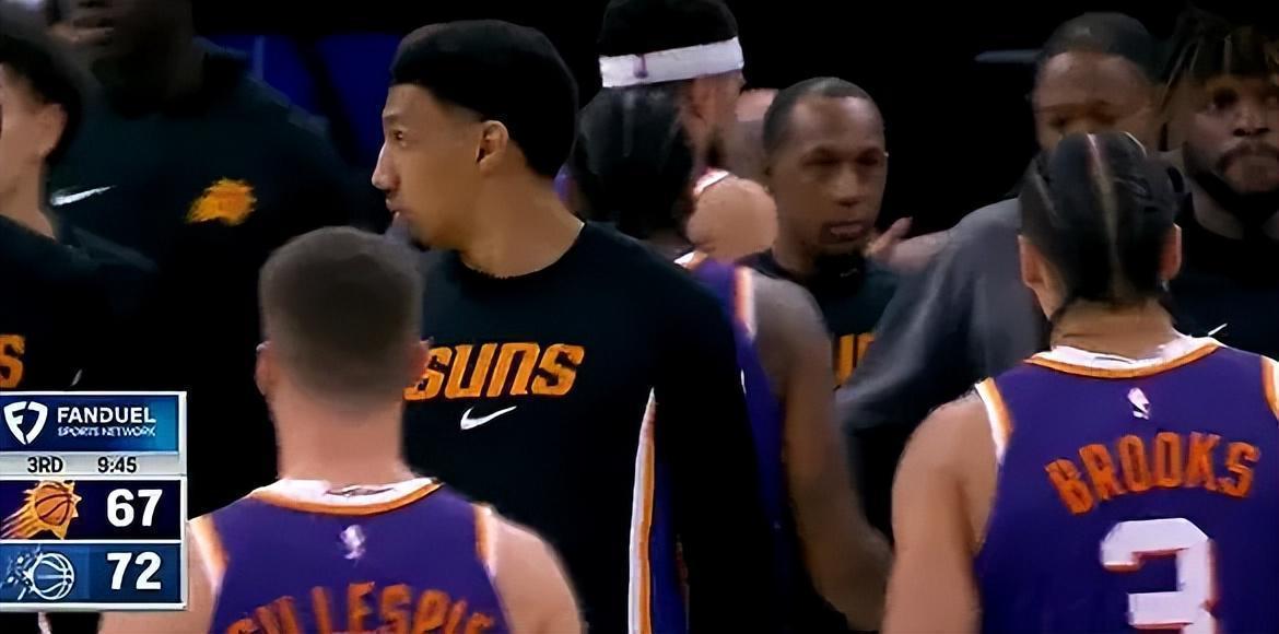  从三月份超神到四月份哑火：格林的周期性迷失与火箭交易决策的深层逻辑 体育新闻