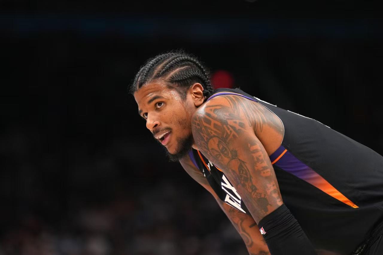  从三月份超神到四月份哑火：格林的周期性迷失与火箭交易决策的深层逻辑 体育新闻